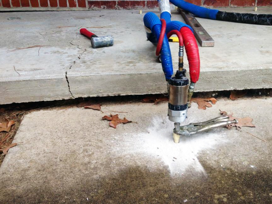 When to Call a Foundation Repair Contractor in Inverness Highlands North